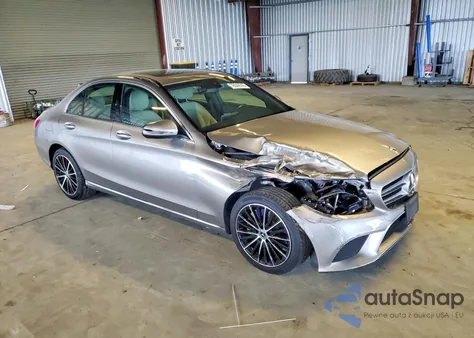 2020 Mercedes-Benz C 300 z USA, uszkodzony, nr VIN WDDWF8DB9LR557739